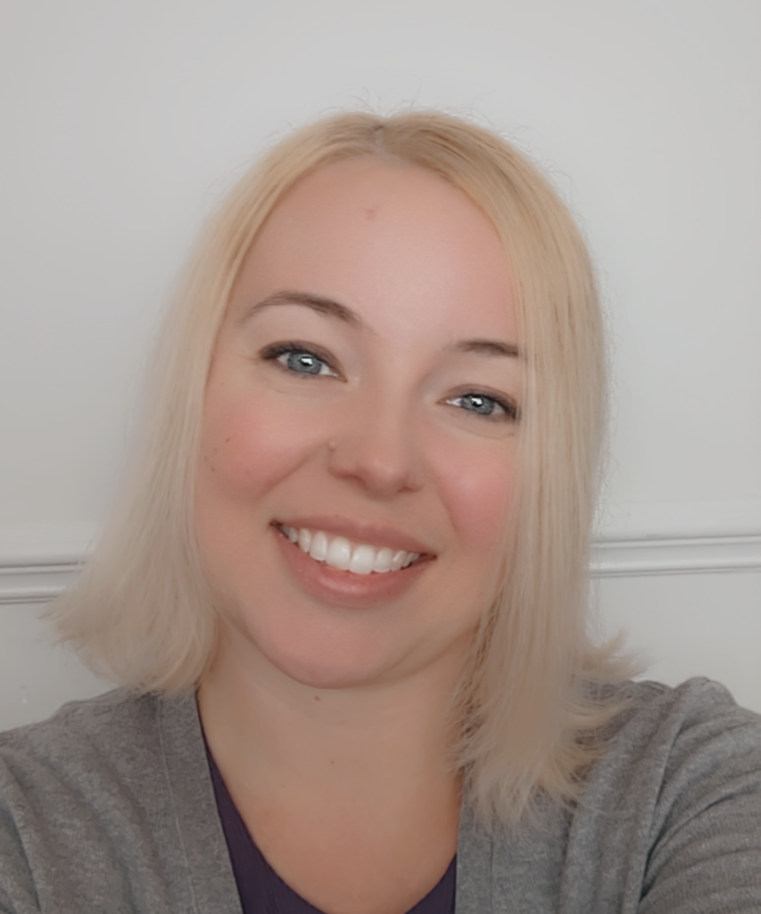 Cyndi Alexandre, Administrator
